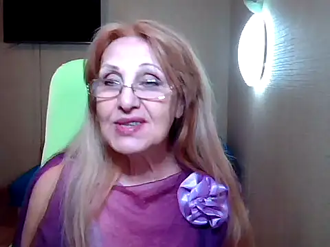 Snapshot of Margo_Sweety chatting on March 18, 4:48 pm Margo Sweety online show from March 18, 4:48 pm