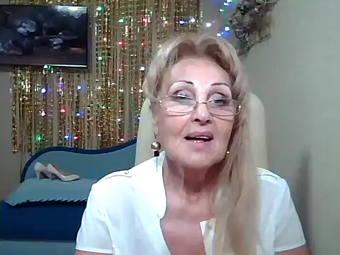 Snapshot of Margo_Sweety chatting on September 10, 4:18 pm Margo Sweety online show from September 10, 4:18 pm
