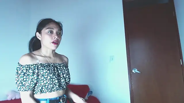 Snapshot of sharon_sexy_ chatting on November 9, 8:18 pm sharon sexy online show from November 9, 8:18 pm