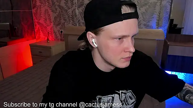 Snapshot of Cactus__James chatting on October 24, 6:04 pm Cactus James online show from October 24, 6:04 pm