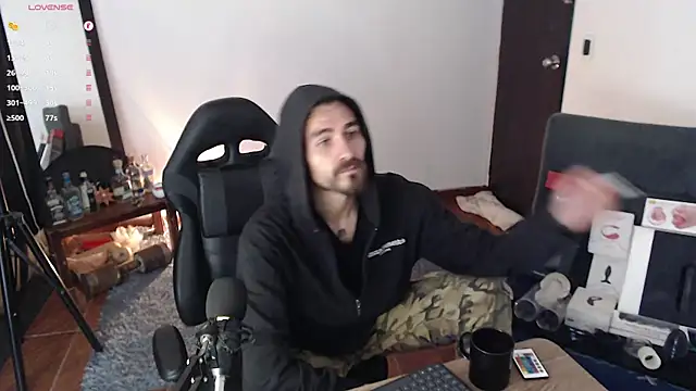 Aaron malikk online show from October 21, 12:39 pm