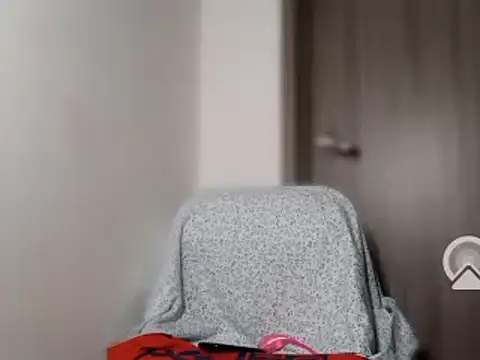 Snapshot of sashaa_flower chatting on March 6, 9:47 am sashaa flower online show from March 6, 9:47 am