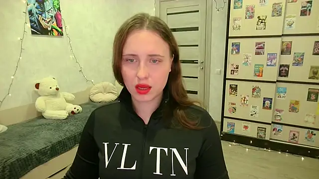 BarbiePieer online show from October 11, 9:30 am