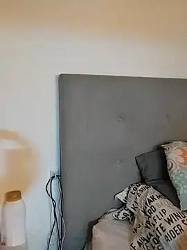 Snapshot of Elowyn chatting on September 10, 12:43 am Elowyn online show from September 10, 12:43 am