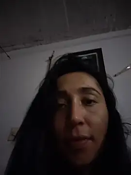 Snapshot of Elowyn chatting on October 20, 11:49 pm Elowyn online show from October 20, 11:49 pm