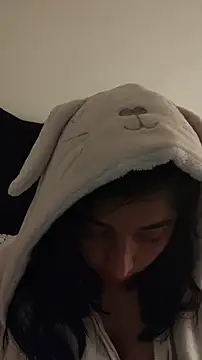 Snapshot of Elowyn chatting on November 30, 3:54 am Elowyn online show from November 30, 3:54 am