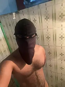 Snapshot of dilu98 chatting on March 18, 4:37 am dilu98 online show from March 18, 4:37 am