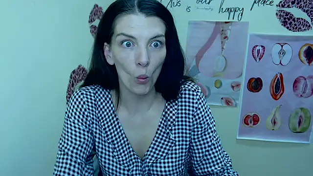 VanessaRey  online show from March 21, 10:50 am