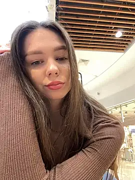 MilaBee online show from March 23, 5:21 am