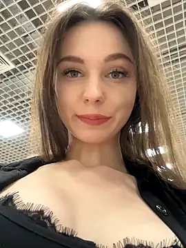 MilaBee online show from November 1, 10:06 am