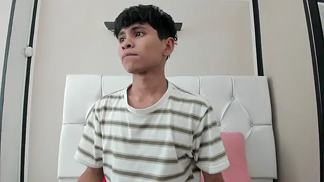 Ethan Westt online show from September 22, 8:55 pm