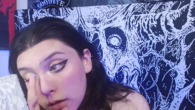 mikaskullcs online show from September 13, 1:27 am