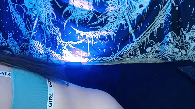 mikaskullcs online show from September 15, 4:34 am