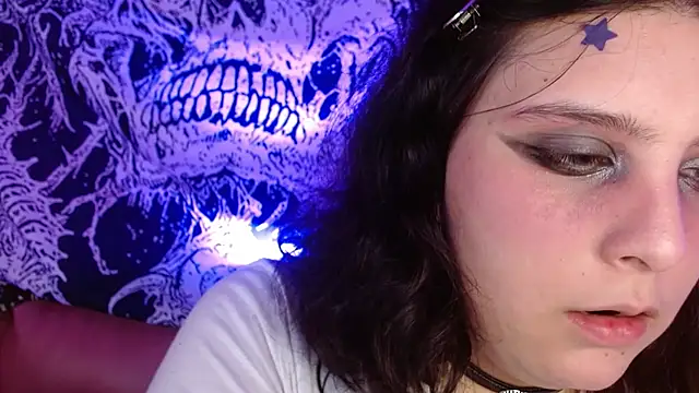 mikaskullcs online show from October 16, 9:38 pm