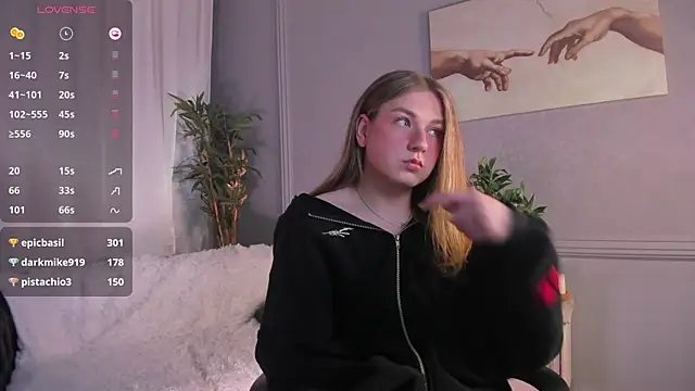 Snapshot of Jes_Solar chatting on March 21, 12:07 am Jes Solar online show from March 21, 12:07 am