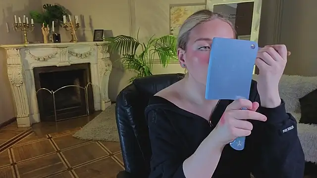 Snapshot of Jes_Solar chatting on September 12, 11:43 am Jes Solar online show from September 12, 11:43 am