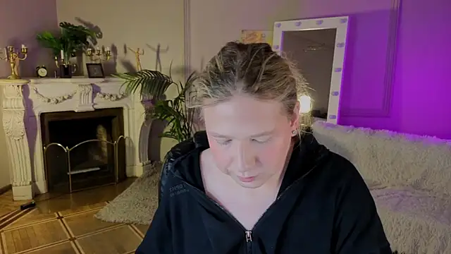 Snapshot of Jes_Solar chatting on November 6, 9:59 pm Jes Solar online show from November 6, 9:59 pm