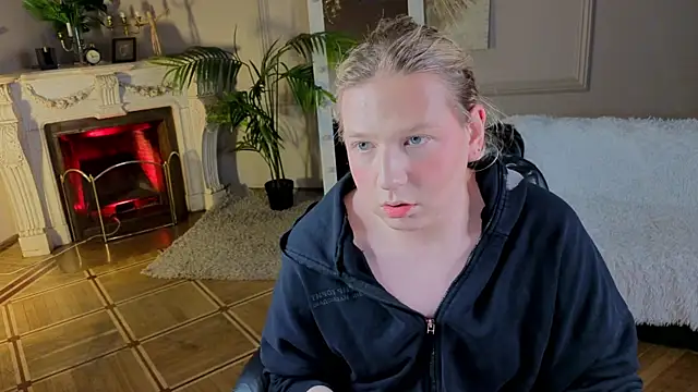 Snapshot of Jes_Solar chatting on November 13, 9:58 pm Jes Solar online show from November 13, 9:58 pm