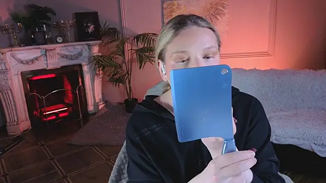 Snapshot of Jes_Solar chatting on November 21, 9:46 pm Jes Solar online show from November 21, 9:46 pm