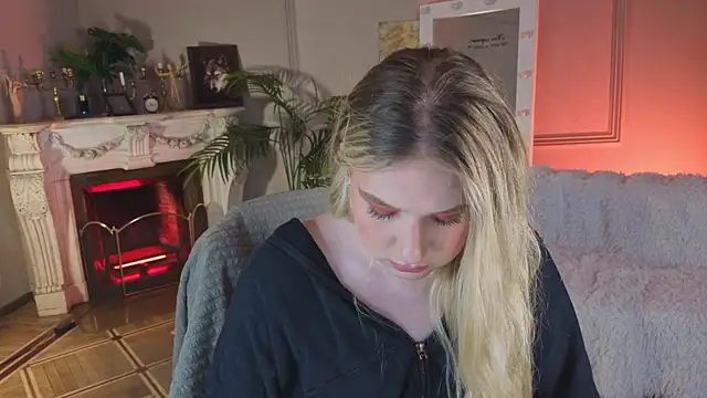 Snapshot of Jes_Solar chatting on December 3, 8:51 pm Jes Solar online show from December 3, 8:51 pm