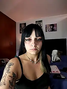 KARINNA  RAVEN online show from September 18, 10:01 pm