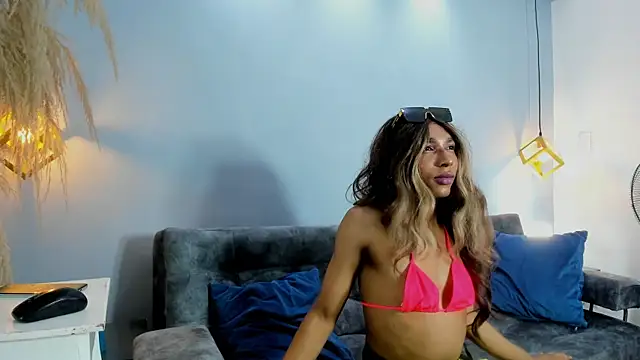 Snapshot of Electtra_Scretch chatting on March 19, 4:03 am Electtra Scretch online show from March 19, 4:03 am