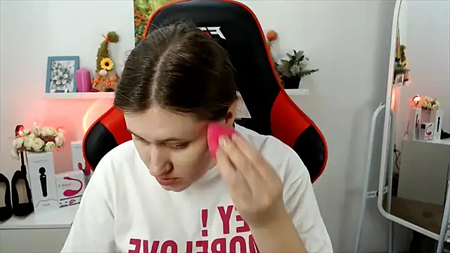 Lucky Lana online show from November 21, 2:43 am