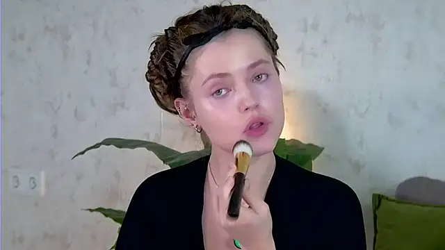 AshleyD  online show from September 28, 3:01 am