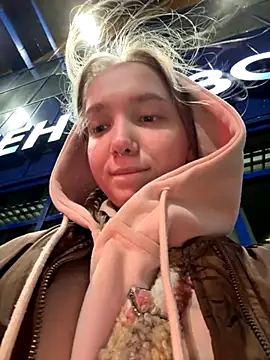 bambi lu online show from October 16, 4:41 pm