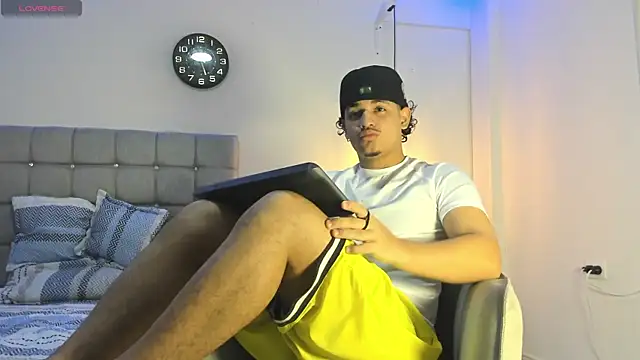 samxx muscle online show from October 3, 1:41 pm