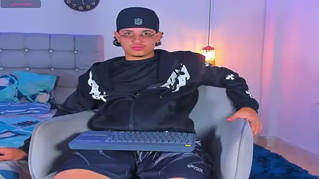 samxx muscle online show from November 16, 1:28 pm