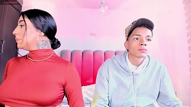 candyandmarilyn online show from October 7, 8:06 pm