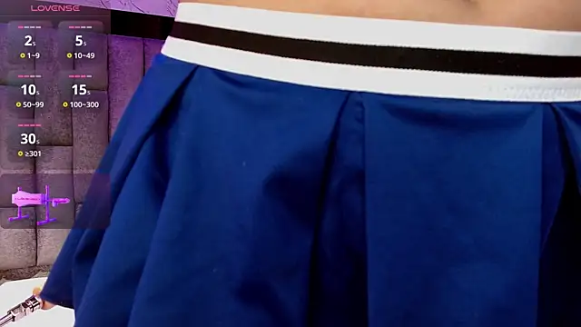 Snapshot of TianaFerrer chatting on November 28, 4:15 am TianaFerrer online show from November 28, 4:15 am