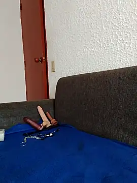 dulcewitch online show from October 4, 2:15 pm