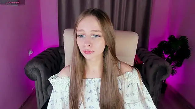 Amy Waynee online show from October 19, 4:29 pm