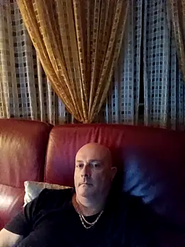 Alexis Bull online show from October 26, 11:09 pm