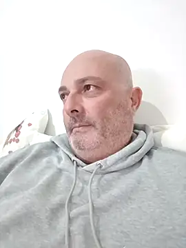 Alexis Bull online show from November 6, 6:09 pm