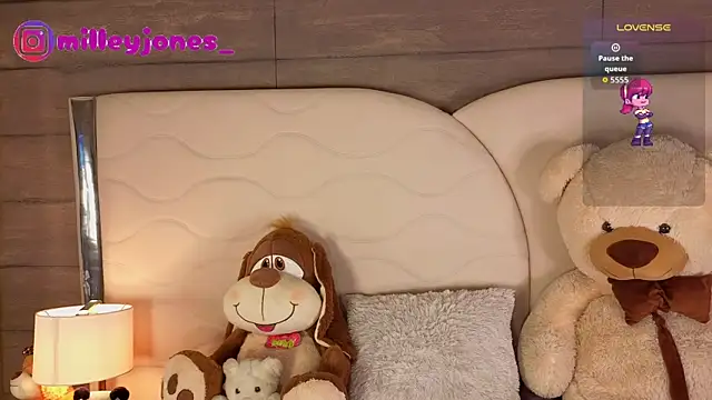 MilleyJones online show from September 20, 7:59 pm