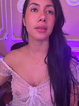 ArianaReynoldss online show from October 20, 7:25 pm