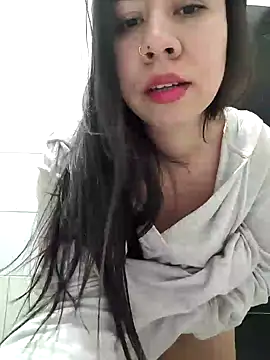 Snapshot of Yuli_Mars chatting on December 3, 3:14 am Yuli Mars online show from December 3, 3:14 am