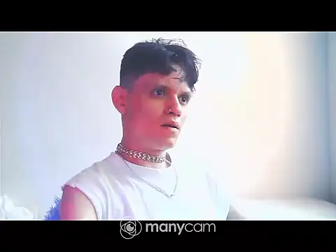 santihot089 online show from November 2, 7:05 pm