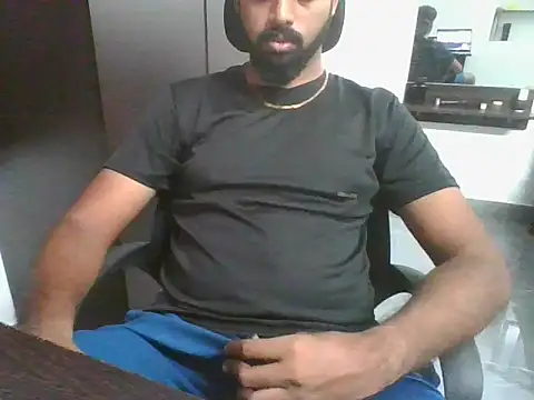 lovelyakash69 online show from September 15, 4:23 am