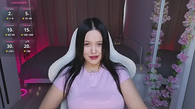 Snapshot of Betty__Davvis chatting on October 15, 1:22 pm Betty Davvis online show from October 15, 1:22 pm