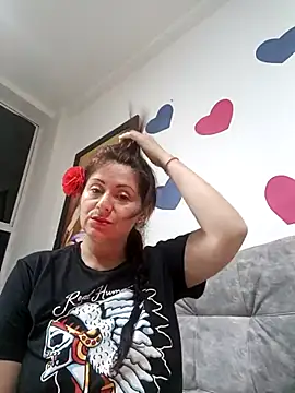 Snapshot of lunadicty chatting on February 16, 1:03 am lunadicty online show from February 16, 1:03 am