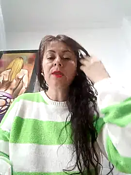 Snapshot of lunadicty chatting on February 25, 8:30 pm lunadicty online show from February 25, 8:30 pm