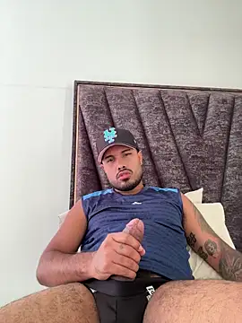 PapiStan online show from November 10, 9:58 pm