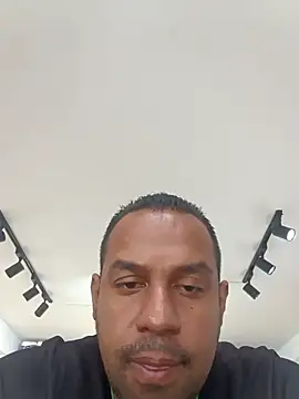 elnegro707070 online show from October 3, 11:18 am