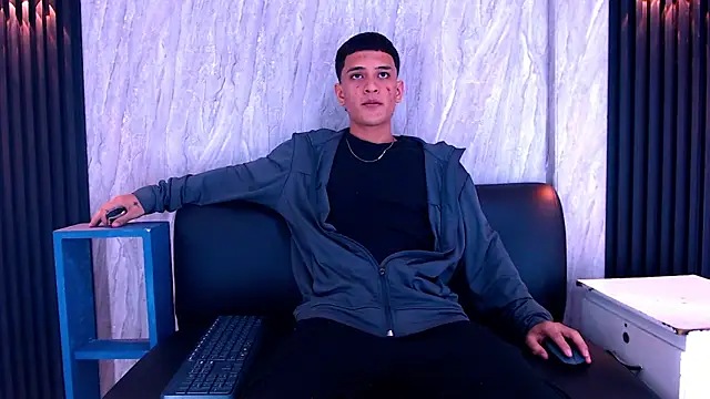 Matt Ruso online show from October 23, 3:39 am