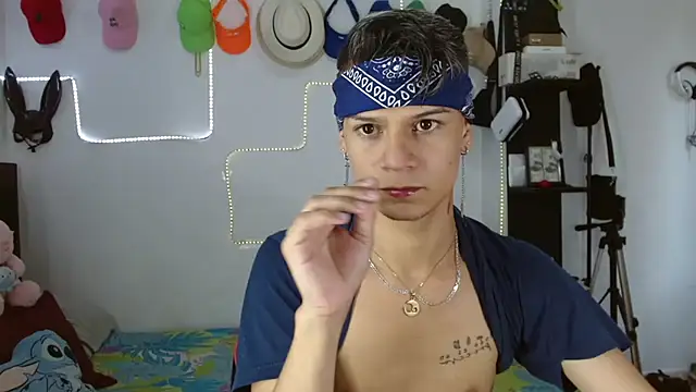 axce1 boy24 online show from September 11, 6:19 pm