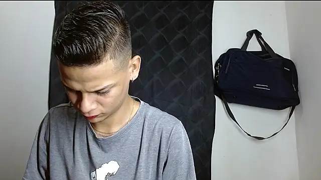 axce1 boy24 online show from October 15, 12:05 pm